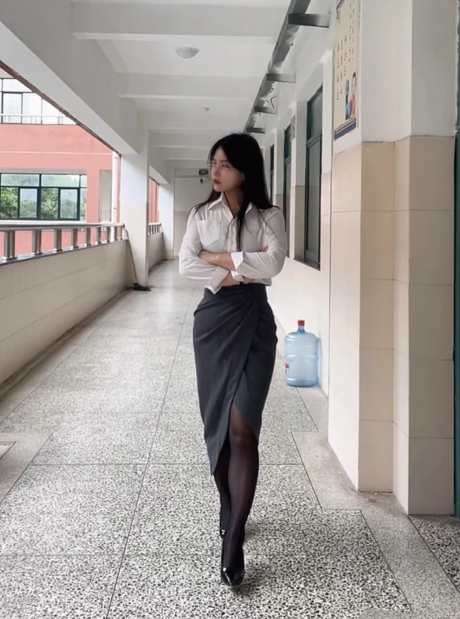 体制内80后女教师下班后都在做啥？