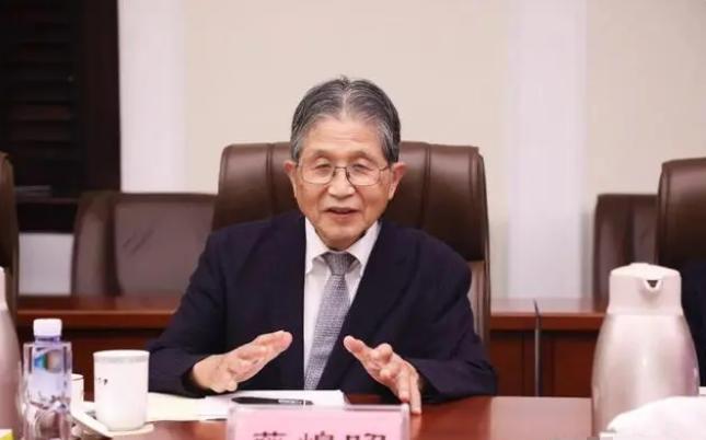 中国赚翻了！日本顶级科学家滕岛昭，献上日本绝密技术，投入中国怀抱，并放出狠话称：