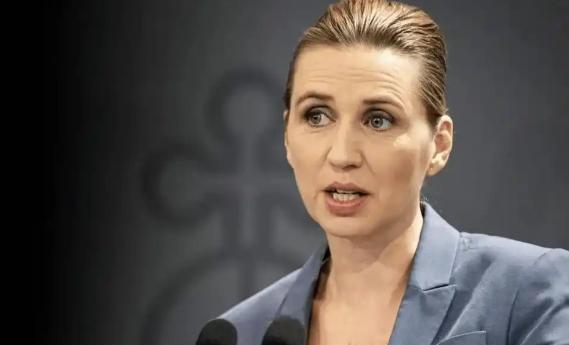 想当年丹麦是跳的很高的，动不动就是俄罗斯中国威胁它等等，现在傻眼了吧。
 
20