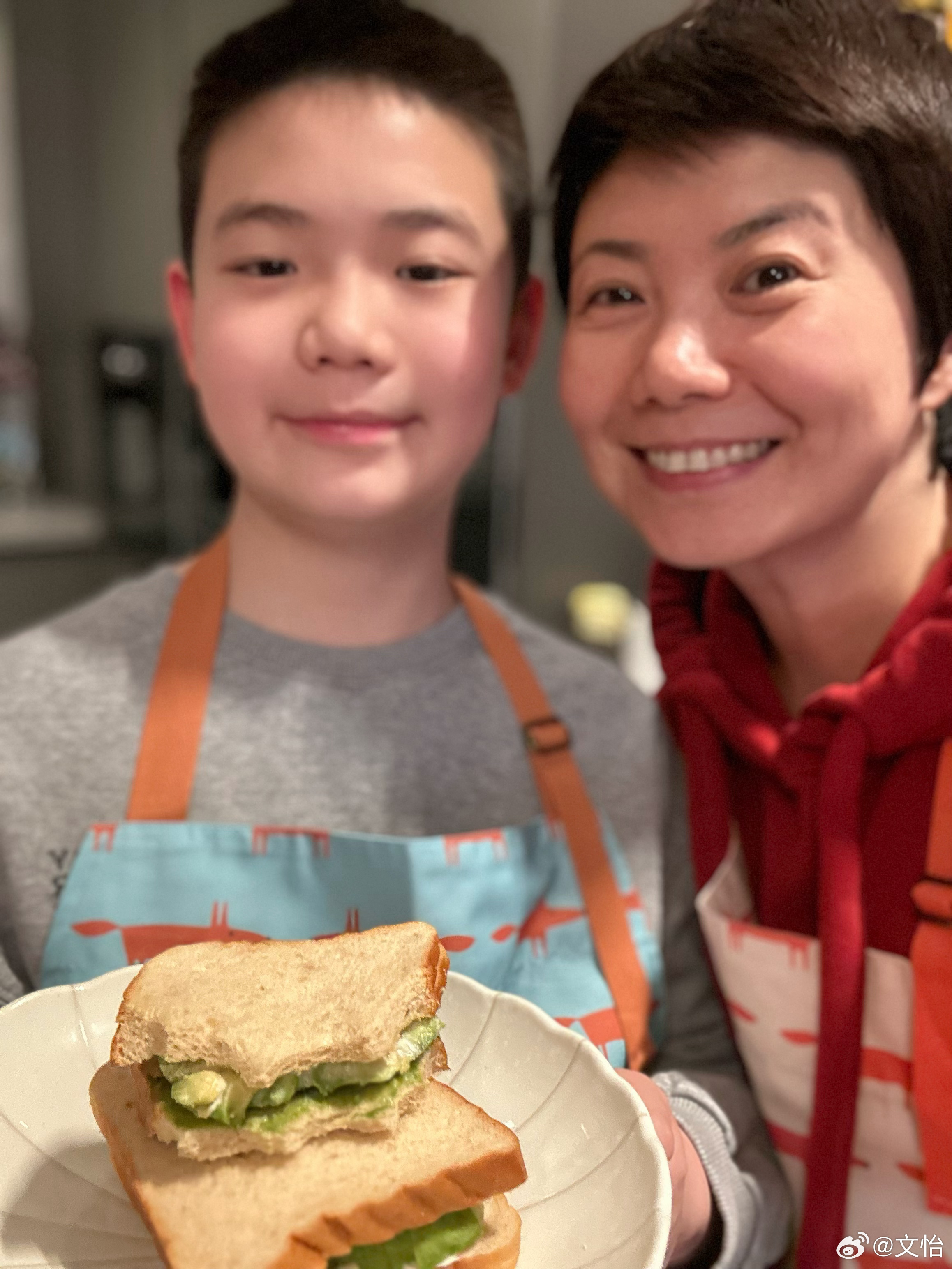 包包昨天说：“我想参加学校的手球队，我感觉自己有点天赋。”我问：“哪方面的天赋呢