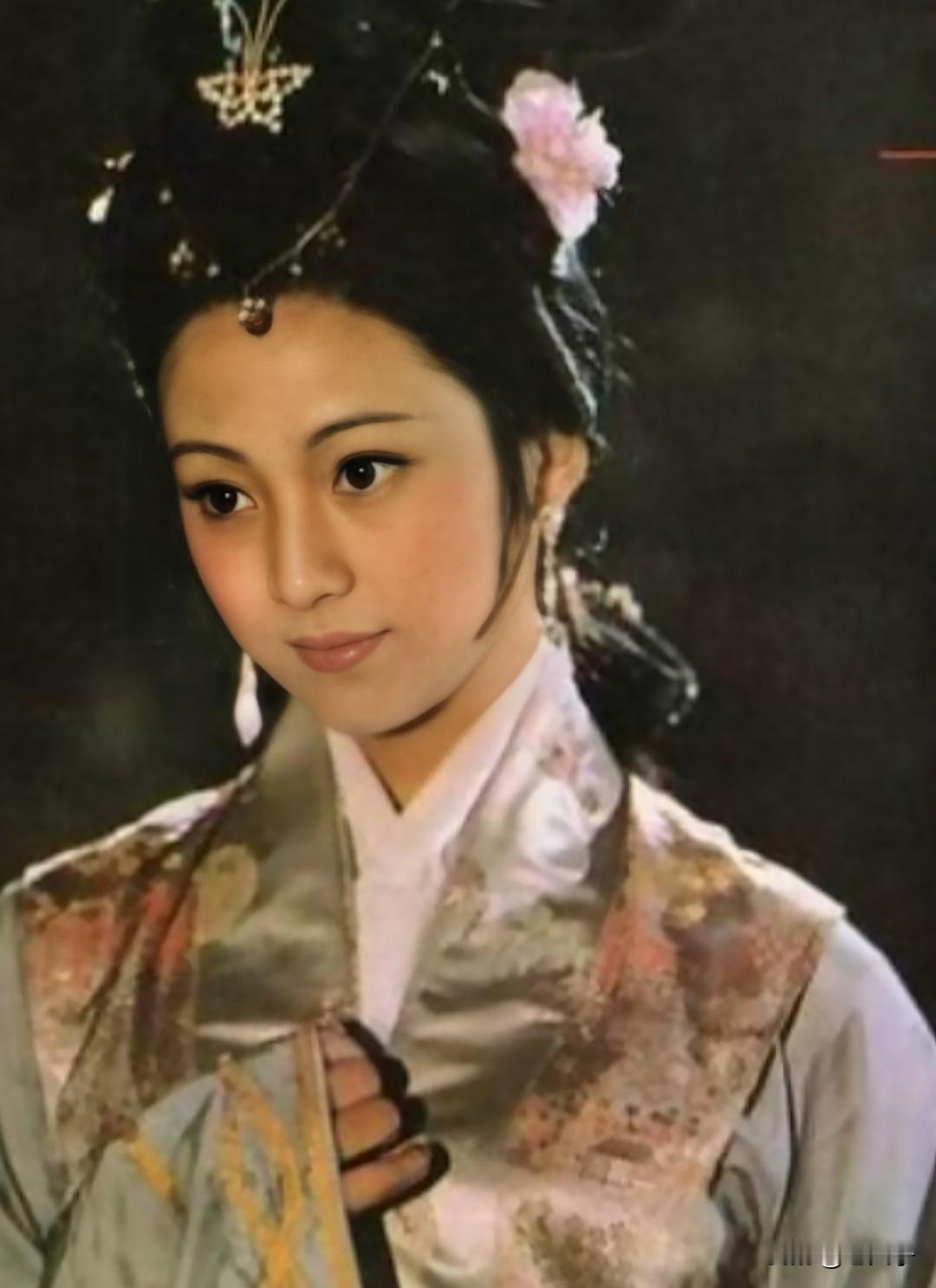 中国电影史人物之第1504位，李芳菲（1928一）生于江苏常州。
中国香港国语片