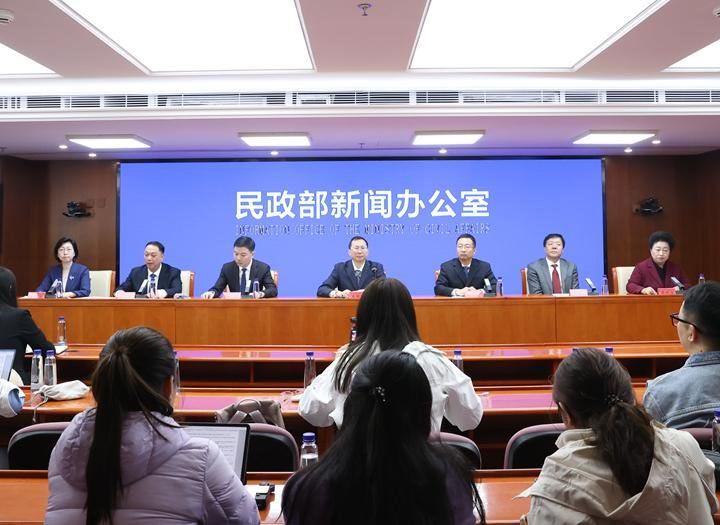 民政部消息，今年1月1日起，民政部、财政部在全国启动实施中度以上失能老年人养老服