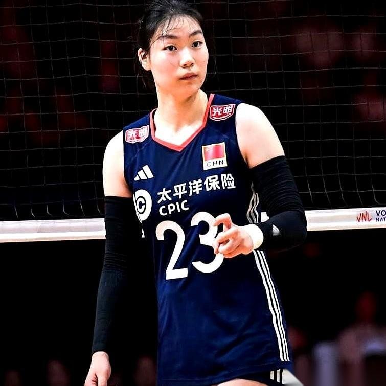 23比4。
我得把这个数字单独拎出来说。
这不是全场比分，这是江苏女排打天津，一