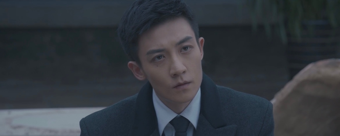 #谷嘉诚智性恋天花板##谷嘉诚怎么上班还要兼职啊#谷嘉诚在拆案里面的眼睛是显微镜