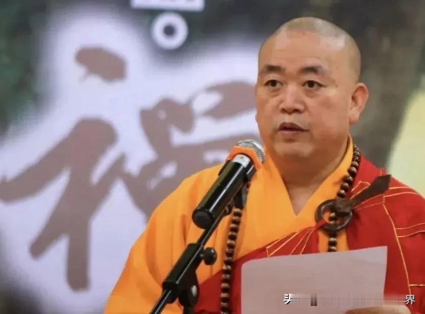少林方丈的事情，我一点不觉得意外，很多年，一些所谓的和尚就已经开上奔驰了。一些和