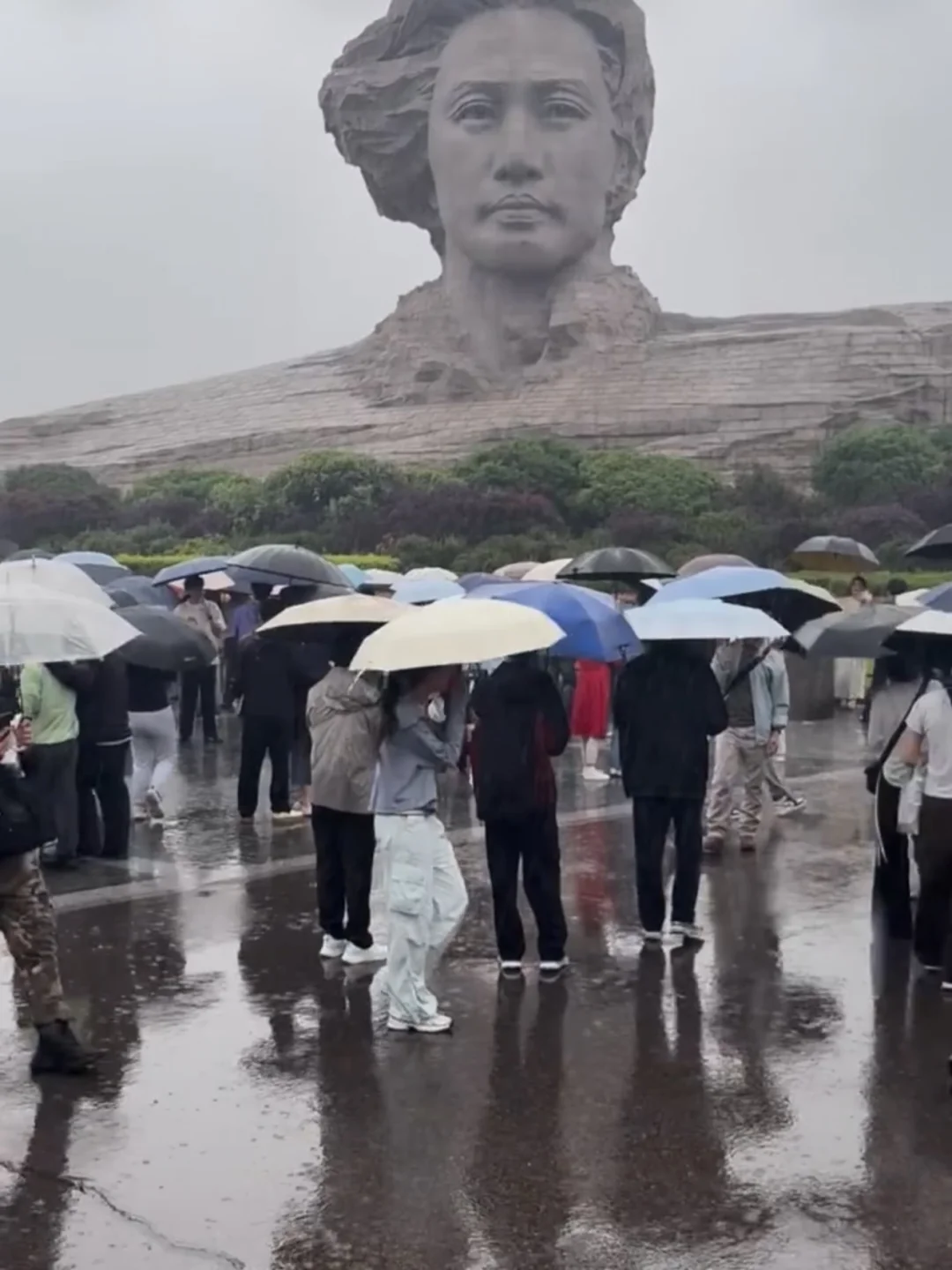 长沙已回！！四个人真的淋奔溃了