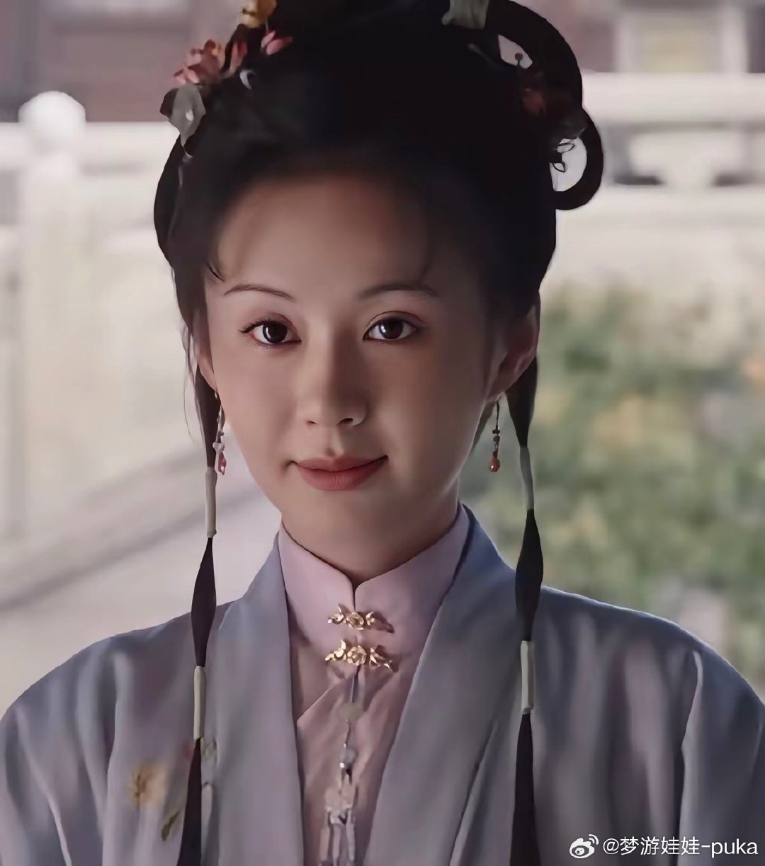 杜翠雀一定要嫁给林锦岐，是因为她家是军户，以后她和她哥的孩子只能参军，嫁给林锦岐才能改变户籍。
​而且，明朝一直重文轻武，只有皇帝恩赐或者当上高官才能转户籍。军户必须上战场，剩下的家人要种地供养军人。 ​