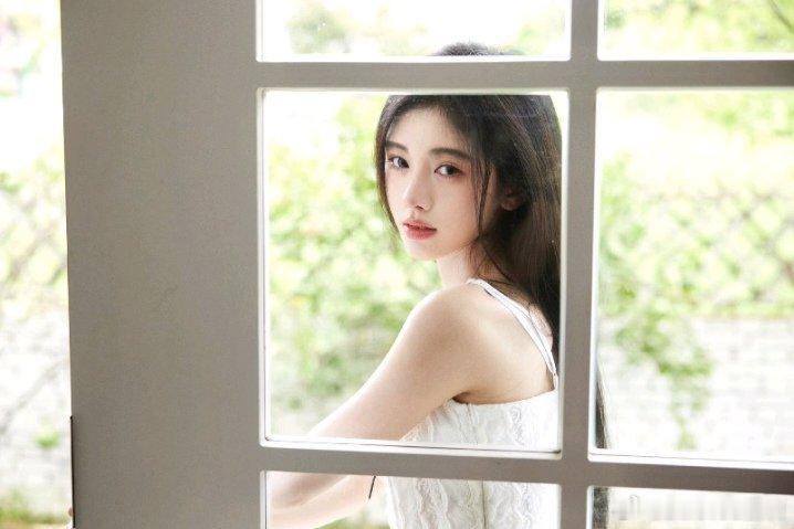 #鞠婧祎[超话]# 🍊#鞠婧祎阿黛# 

如果萌也是醉 那婧祎自首吧˶ˊᜊˋ˶

​