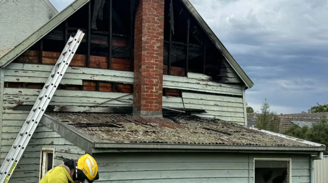 澳大利亚：调查可疑火灾