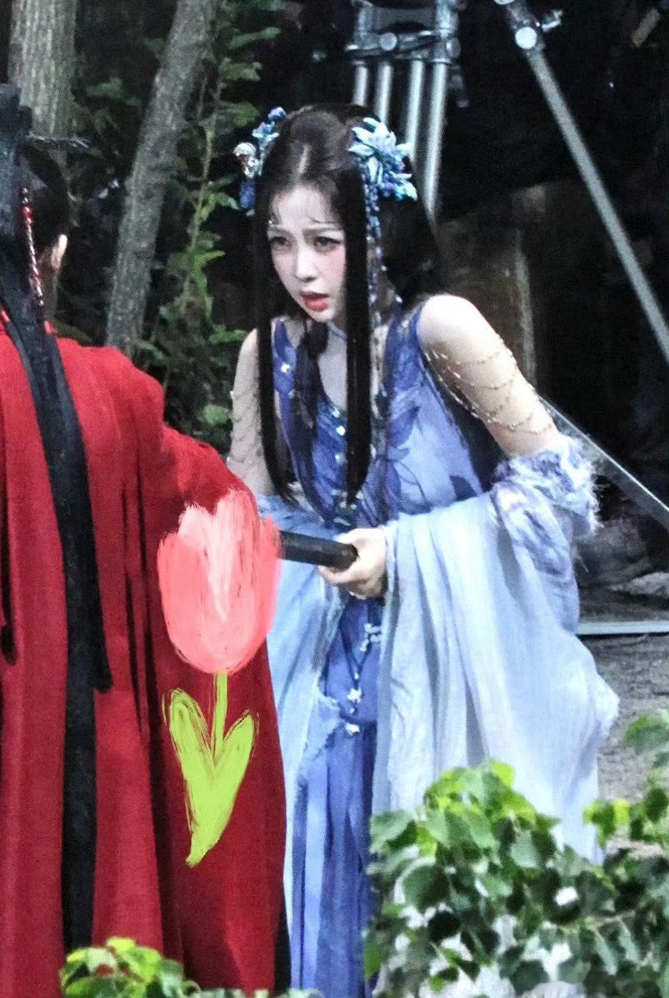 #虞书欣何盼被捅回大河蚌#被捅后变身好大一个河蚌哈哈哈哈 ​