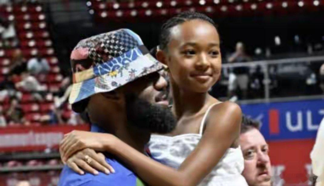 篮球综述｜詹姆斯预计48小时内官宣决定！11岁女儿成关键，NBA欧洲扩...