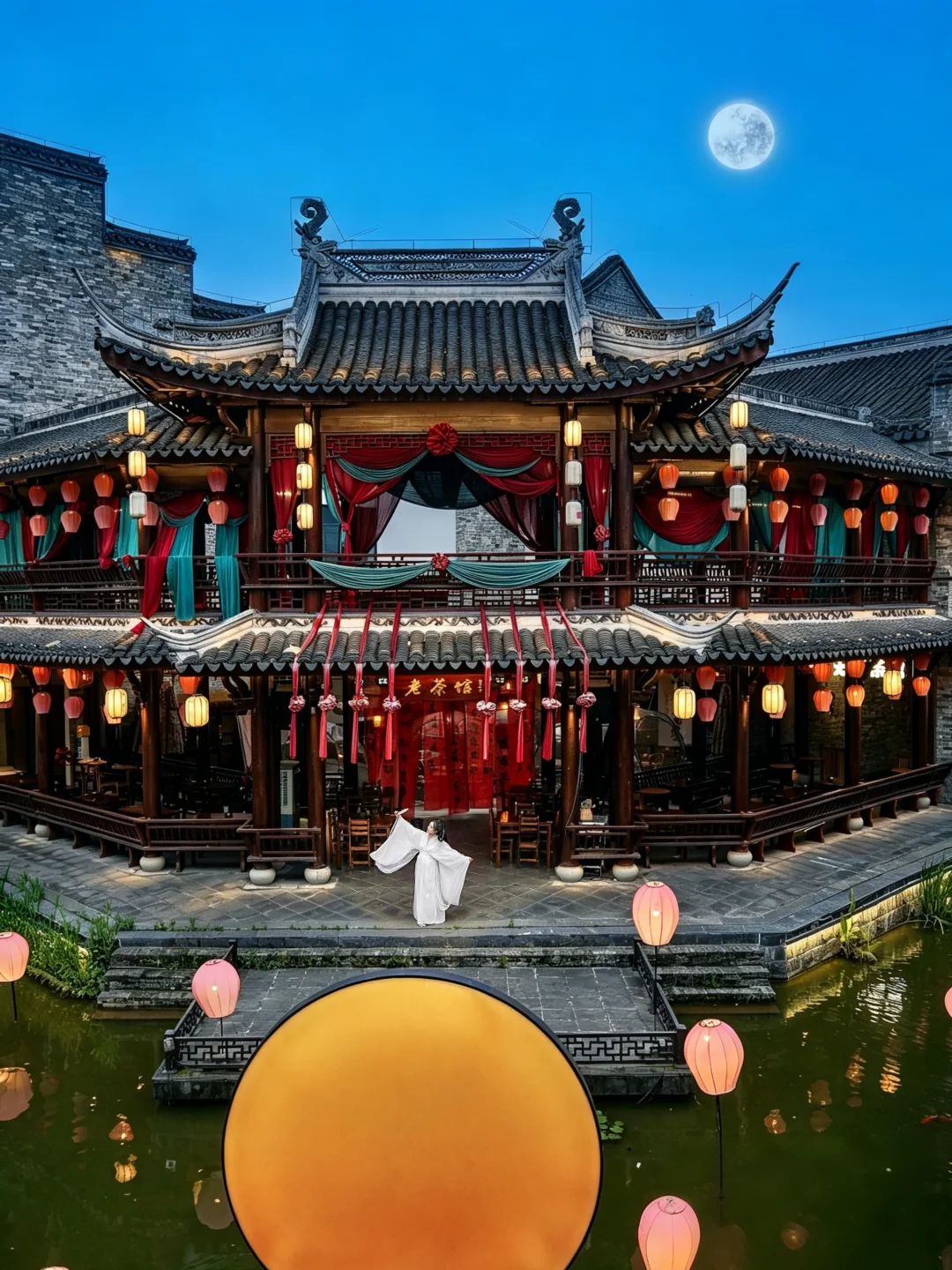 比起乌镇，我更喜欢这个永久免费的烟火古街
