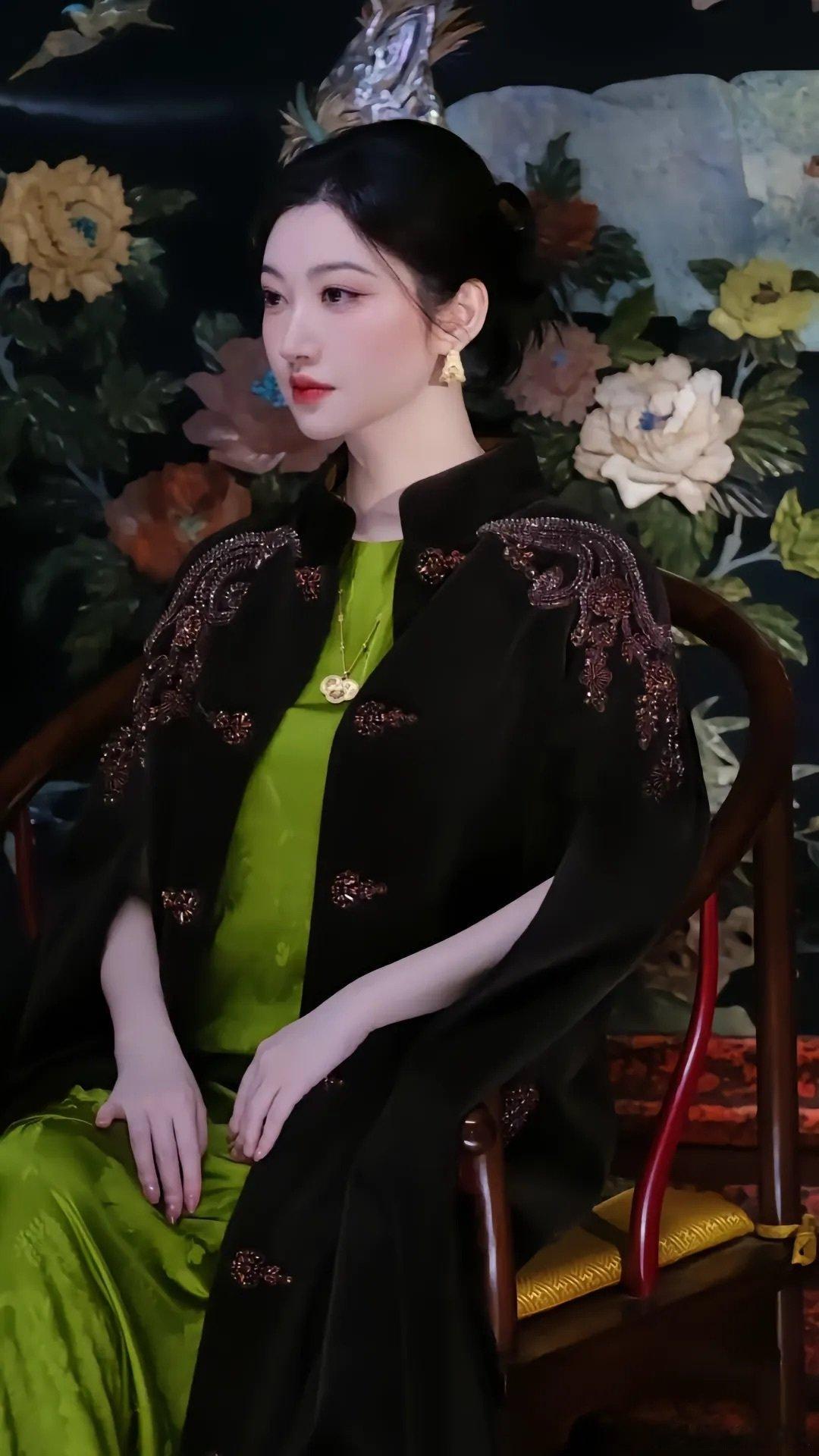 景甜～ 自从当了“妈妈”，感觉更美了 ​