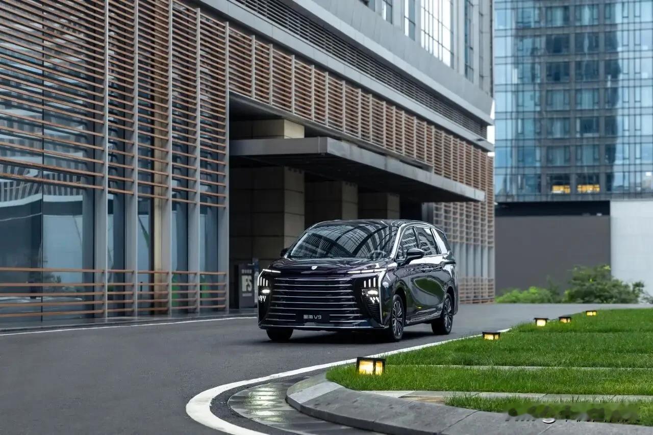 星海V9是动力经济性：省油省心还跑得远  动力系统是这台车的另一大亮点...