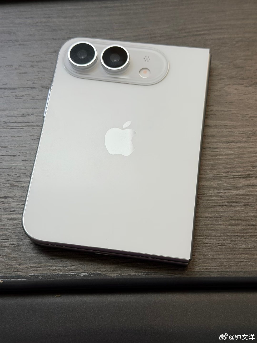 #iPhoneAir2再爆料#你要换其他厂商，我肯定不信的，但苹果做这设计，我觉得真有这可能 ​