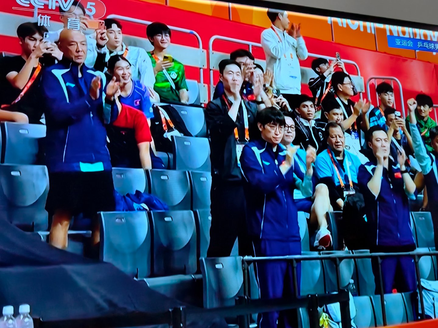 #国乒将与日本争冠#男女团乒乒球决赛都将与日本队争冠，别的不说，干就完了！💪🏻💪🏻 ​