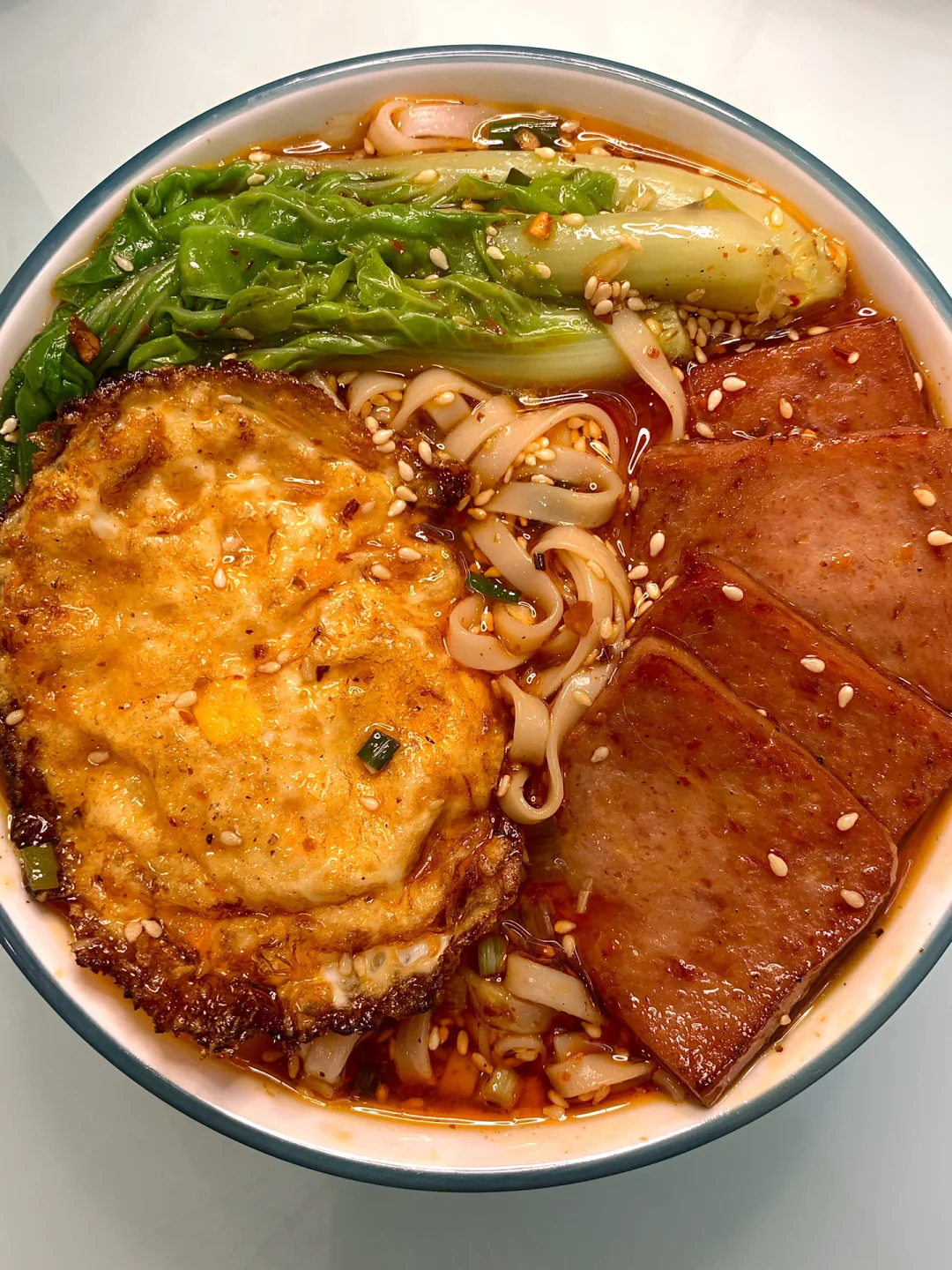 这碗酸汤面也太好吃了吧！我的夜宵首选！！