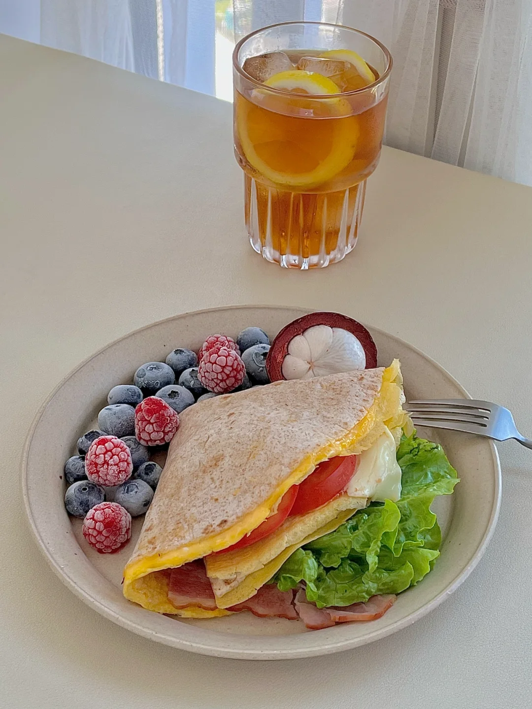 ☀️周末早餐｜芝士培根西红柿生菜鸡蛋卷饼😋