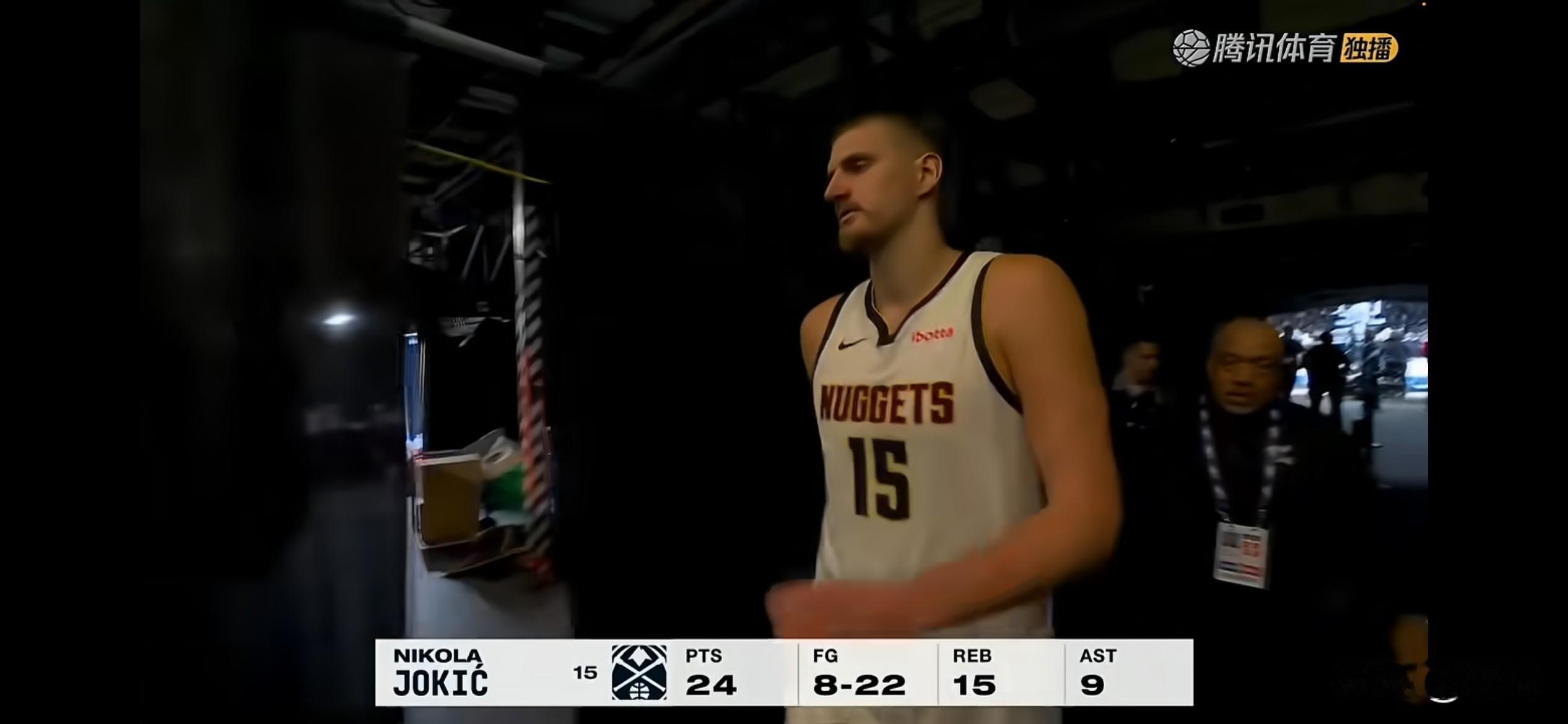 联盟第一人走下神坛   约胖子看着性格挺温顺的，实际是位爱打架的主，印...