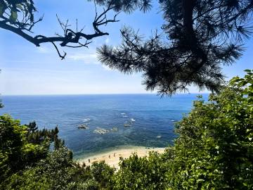 📍菱角湾<br />👉付家庄海滩<br />👉莲花山观景台<br...