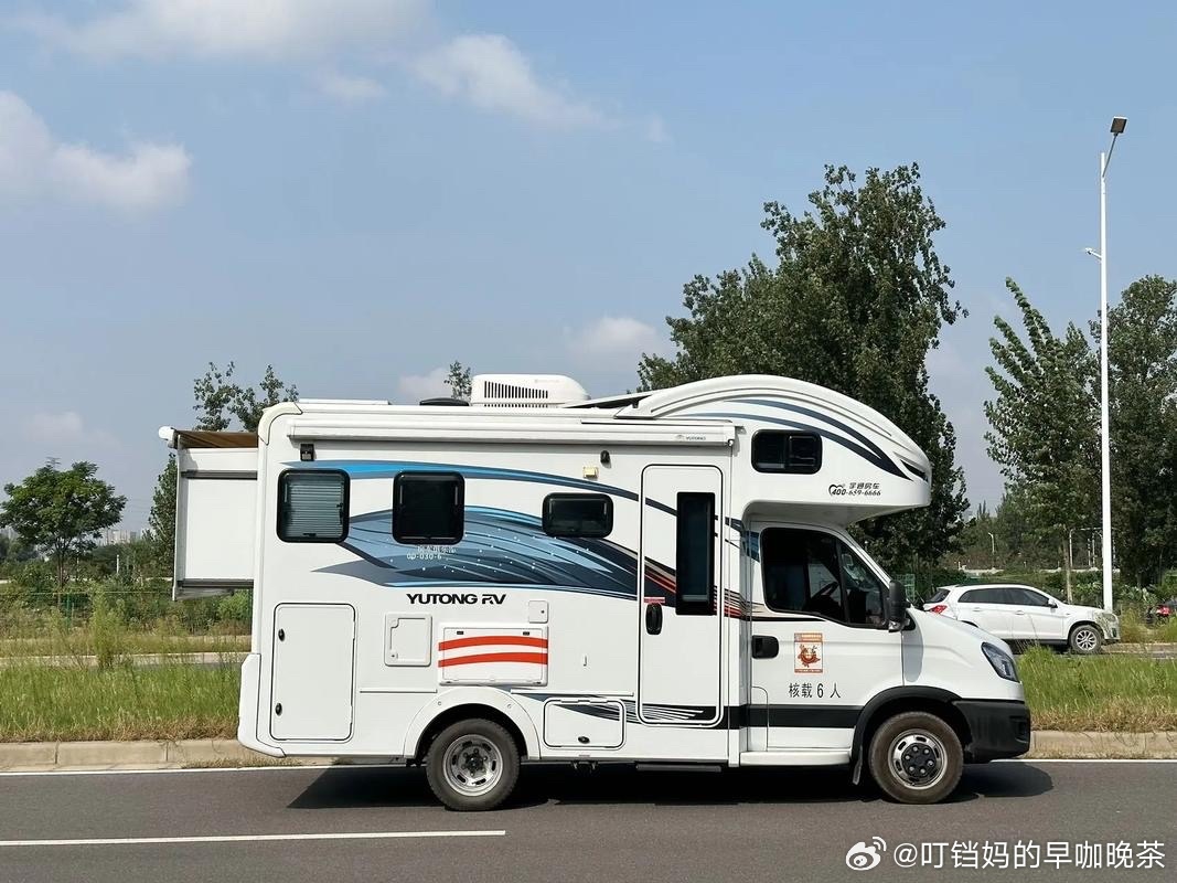 房车攀比风？？真的说到点子上了，现在圈内部分演员房车攀比的风气属实有点...