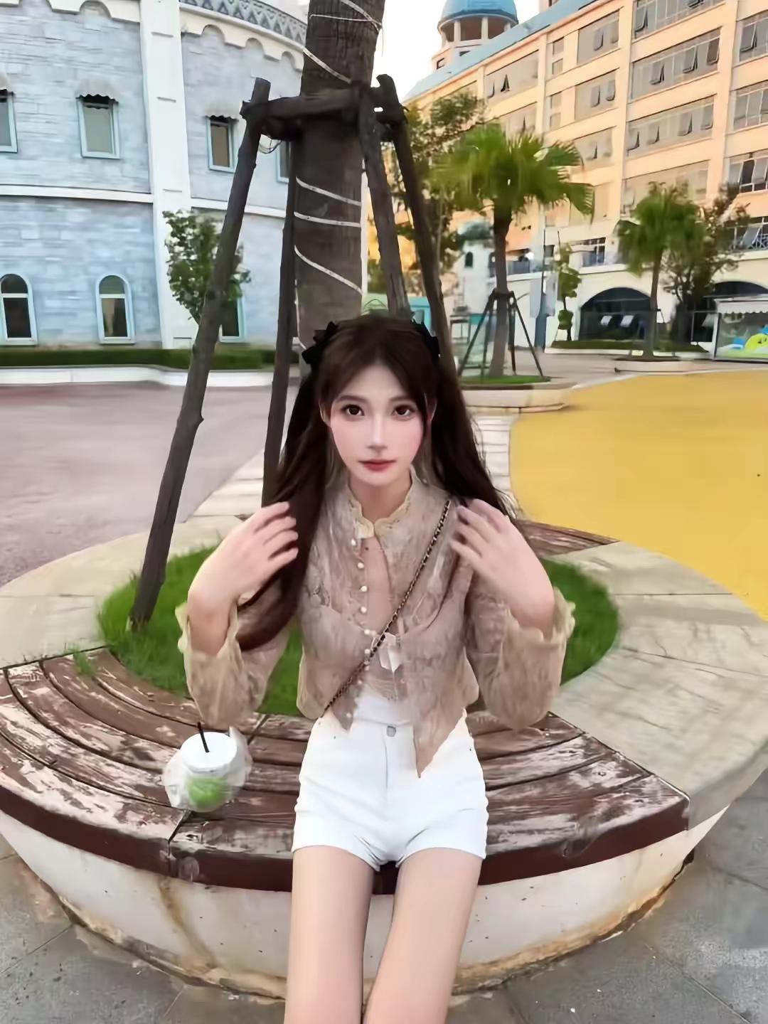 <p>笨蛋美女 <!--{img:0}--><!--{img:1}--...