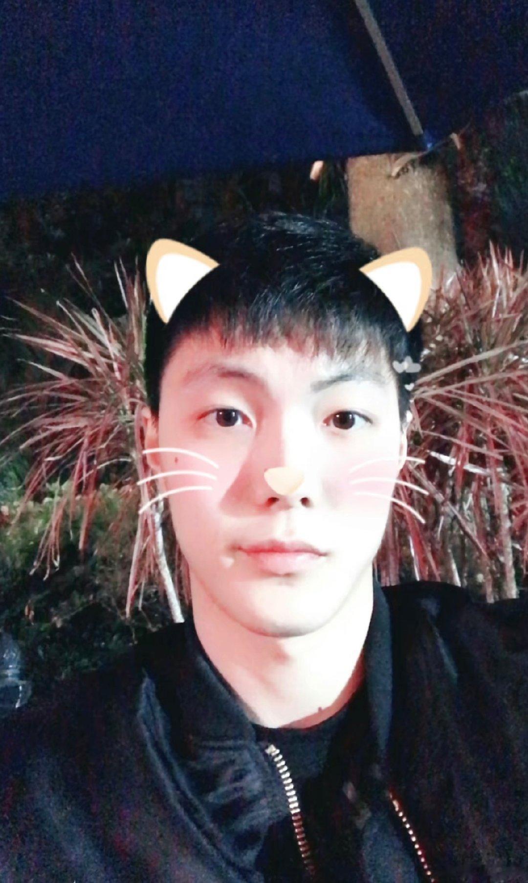 #胡明轩[超话]#  中秋🥮[打call] ​