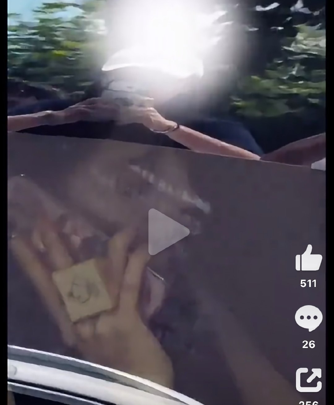 想到老姐在车上接到了周星驰电话让她参演女足
这个电话里又是谁呢[害羞] ​