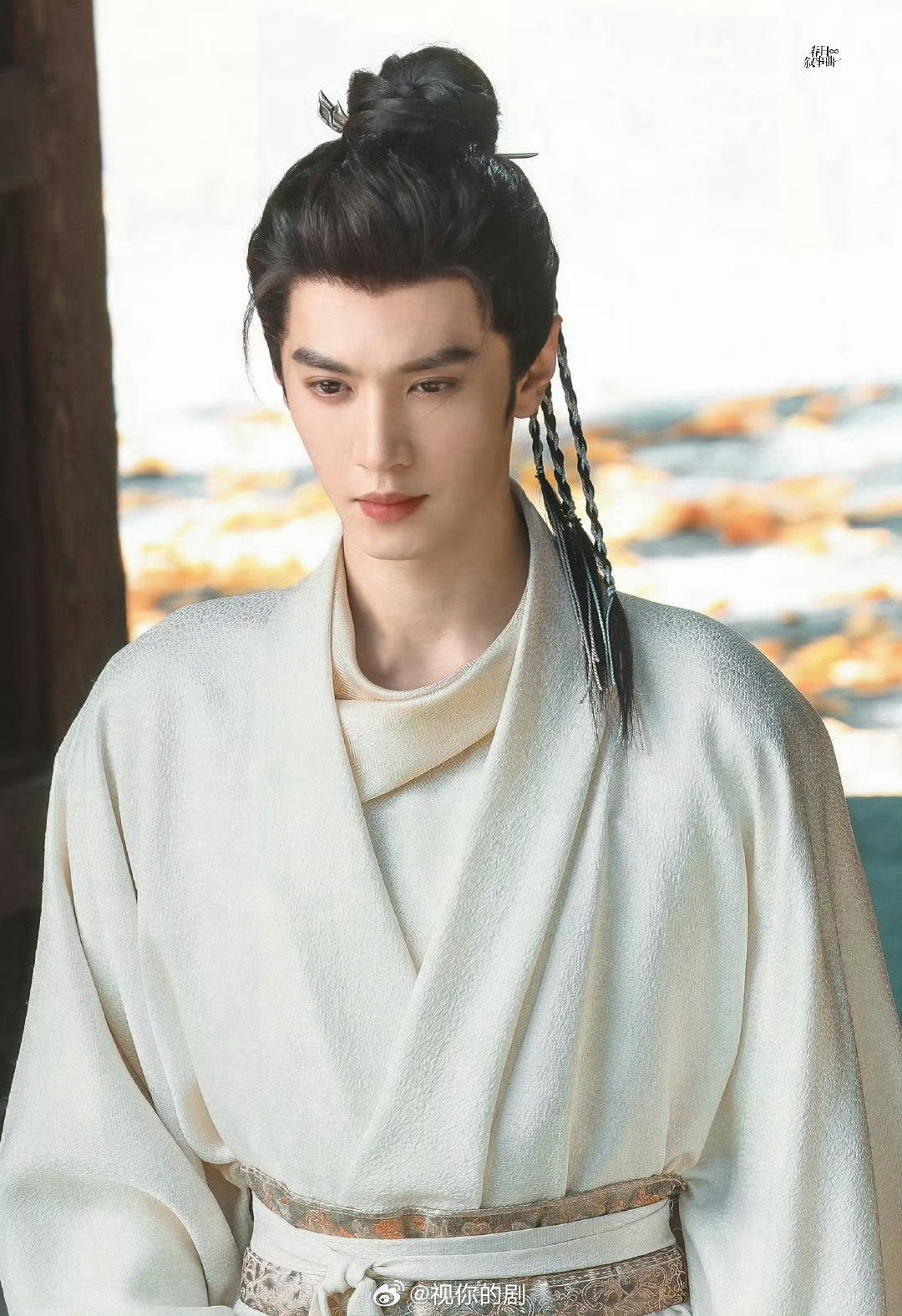 #曝白鹿陈哲远演朝玉阶#真的吗，哲远就这么轻易的原谅了于歪[费解]
不过这俩张脸倒是很权威 ​