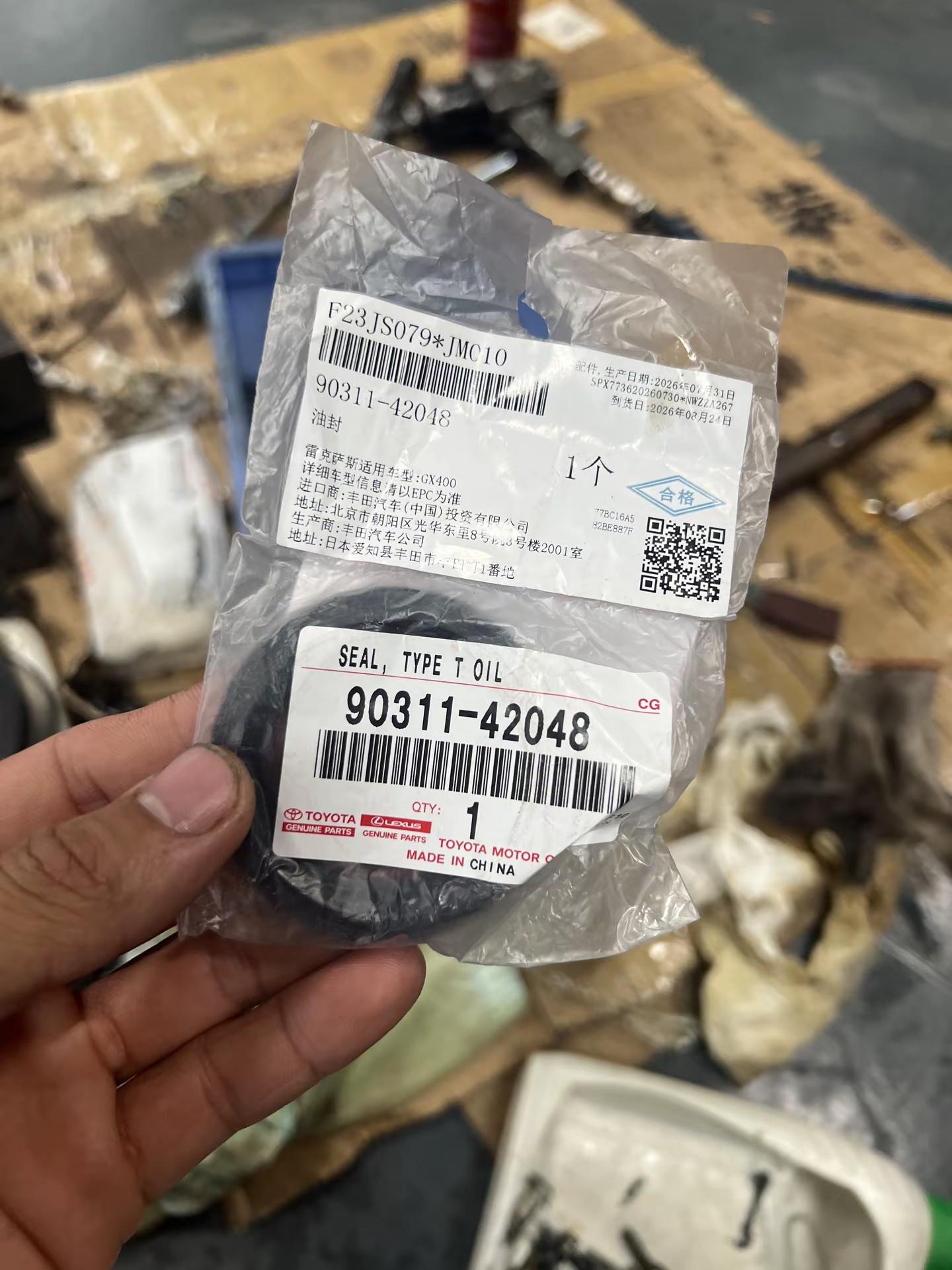 日常维修锐志的一天，累趴了。汽车维修日常