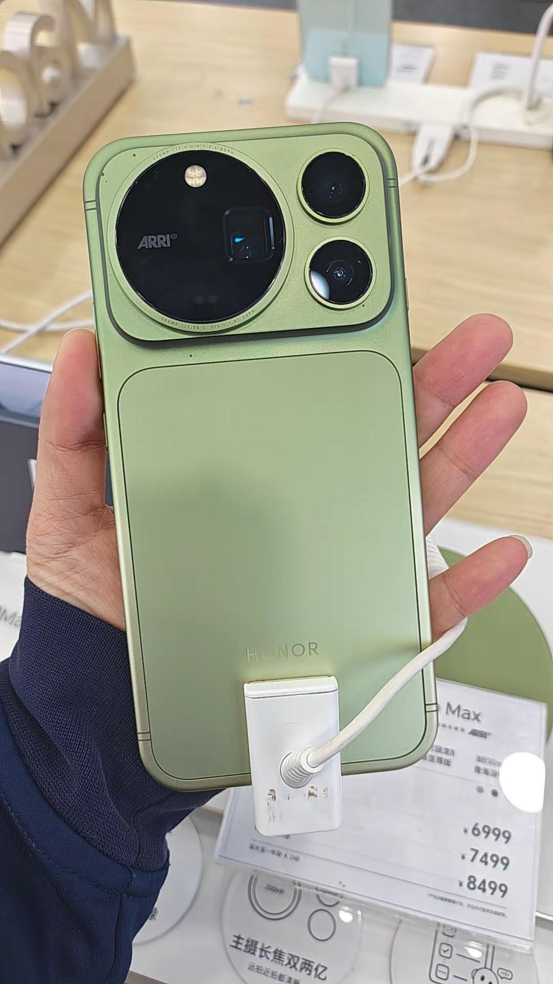 旗舰机颜值担当  荣耀magic9