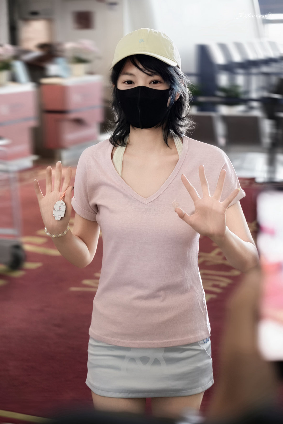 260912 WUH🛫

#黄灿灿[超话]# ​