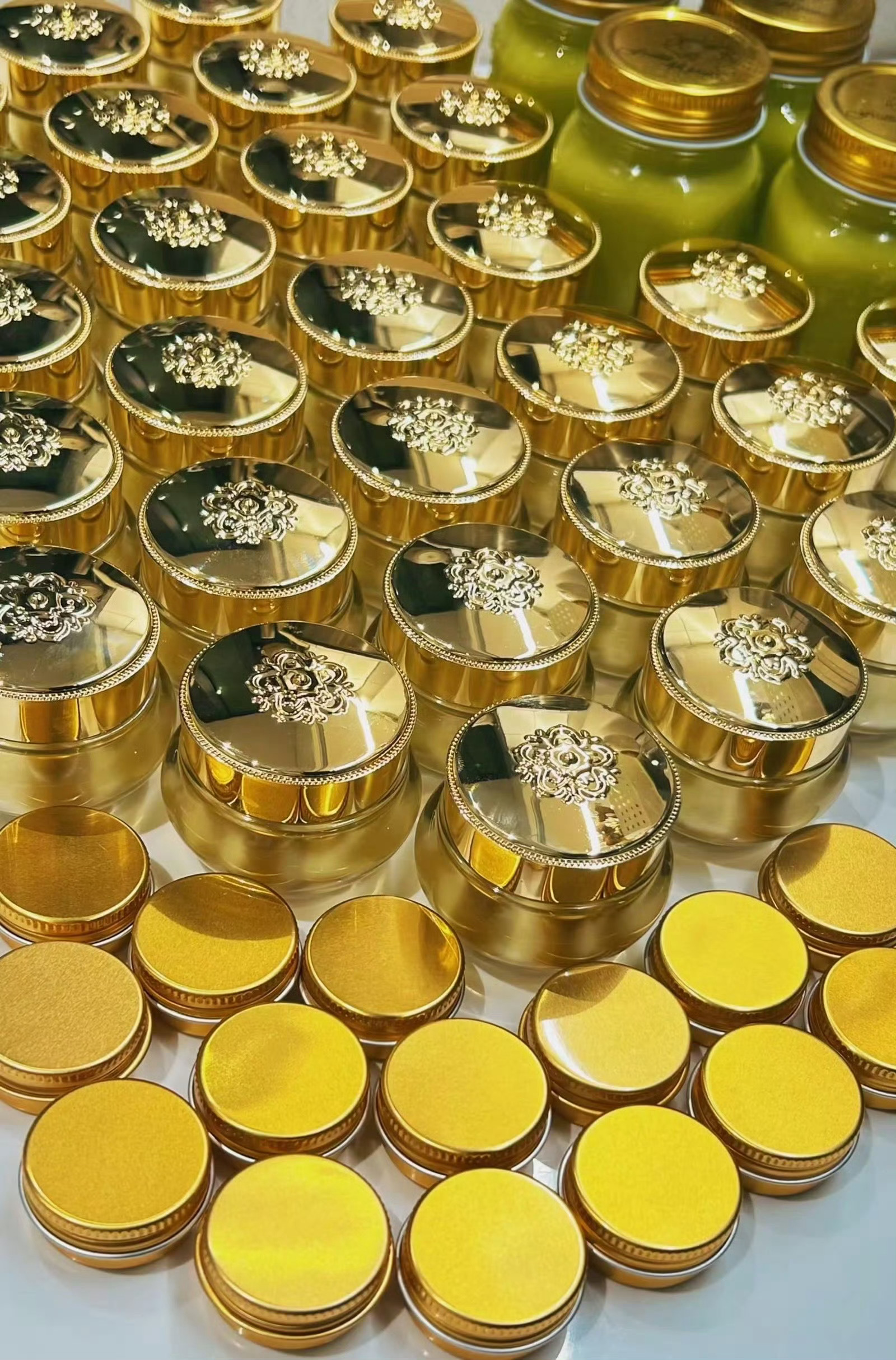 什么都不干，就只是单纯地和自己呆在一起，安安静静感受呼吸和心跳，就已经很幸福了。神油