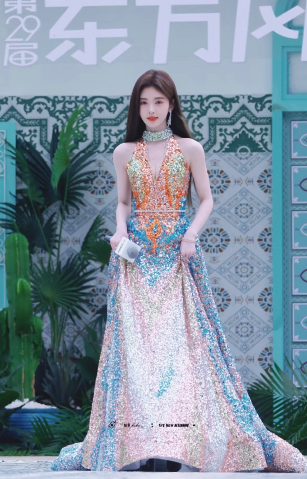 鞠婧祎丨仪态满分 ​