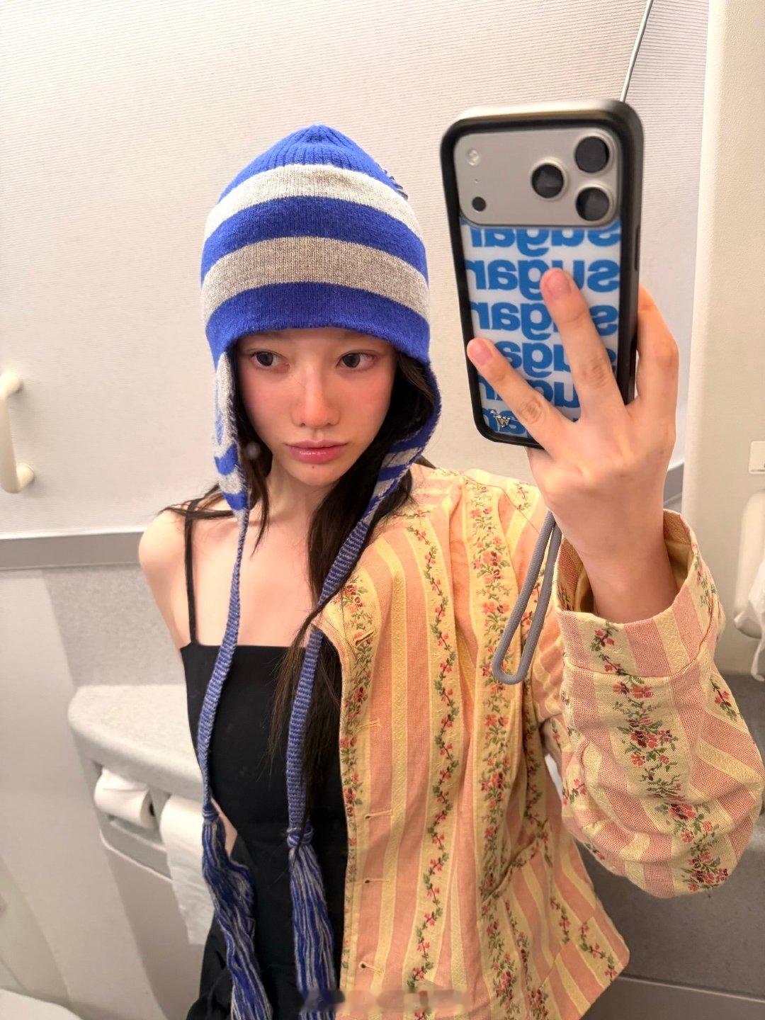 富人新标识：iPhone戴wf手机壳！ ​