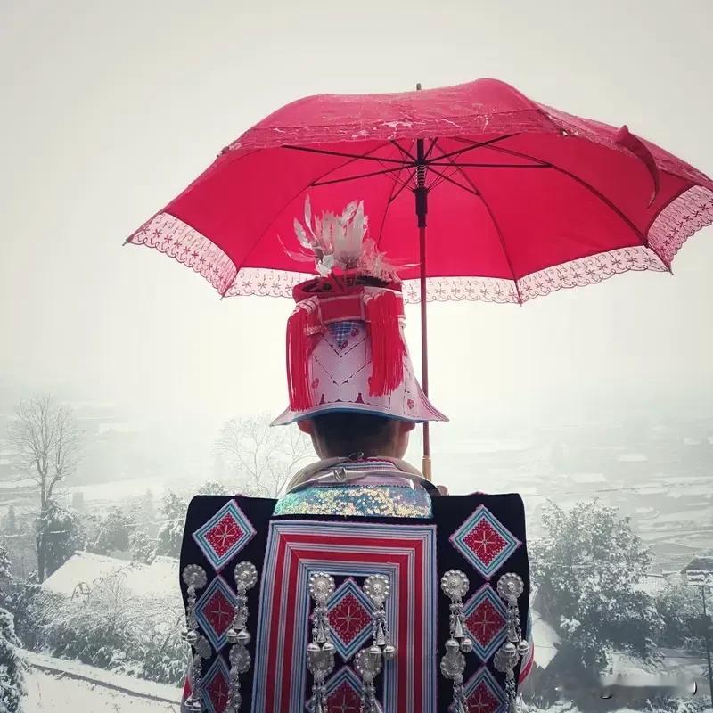 文章说的好。女人嫁人，应早不宜晚。青春年华有限，花开花落又一春。花落了...