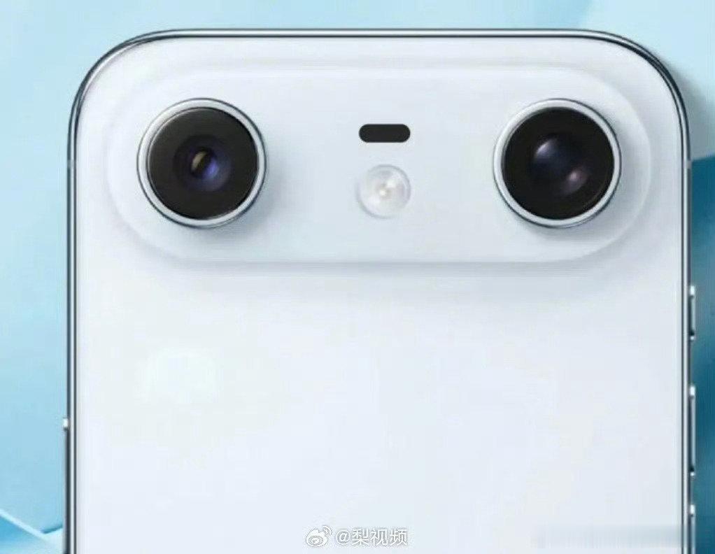 #iPhoneAir2再爆料#摄像头要变这样了啊，这么萌啊[允悲][允悲]之前是挨着在某一侧边的 ​