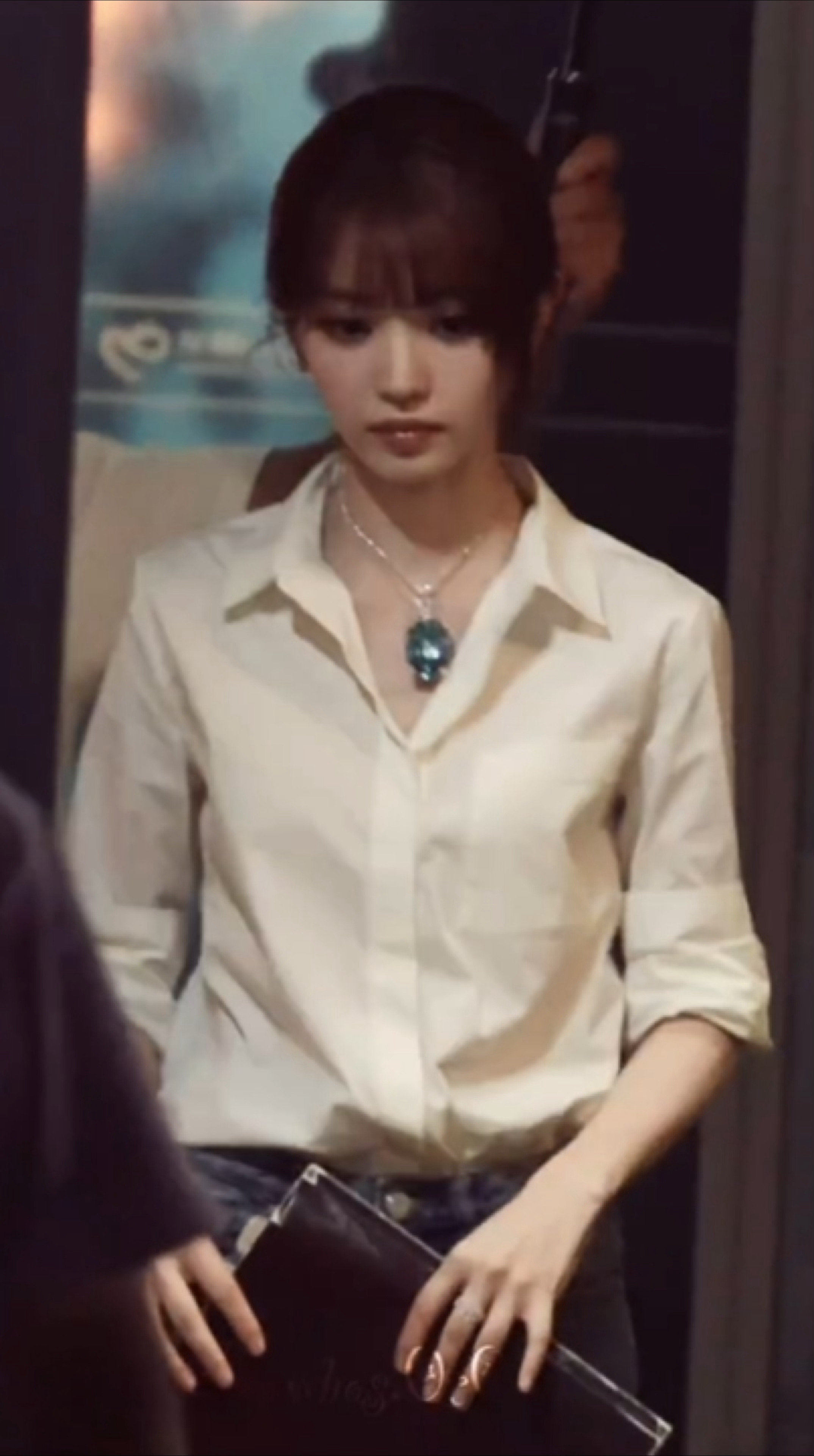 林青秋冬衣橱 
#田曦薇棕色制服裙造型# ​