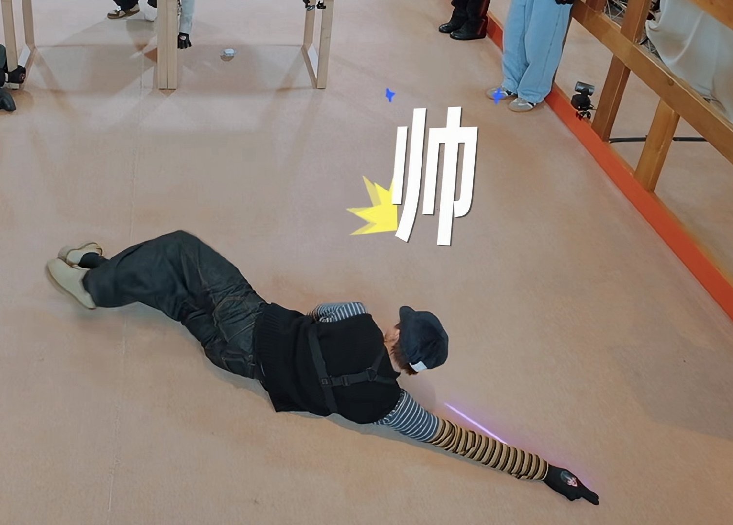 啊啊啊啊我真的笑不行了！
现发后期你是懂王安宇宠王安宇认可王安宇的！
#王安宇现在就出发##在下丸宇有何贵干# ​