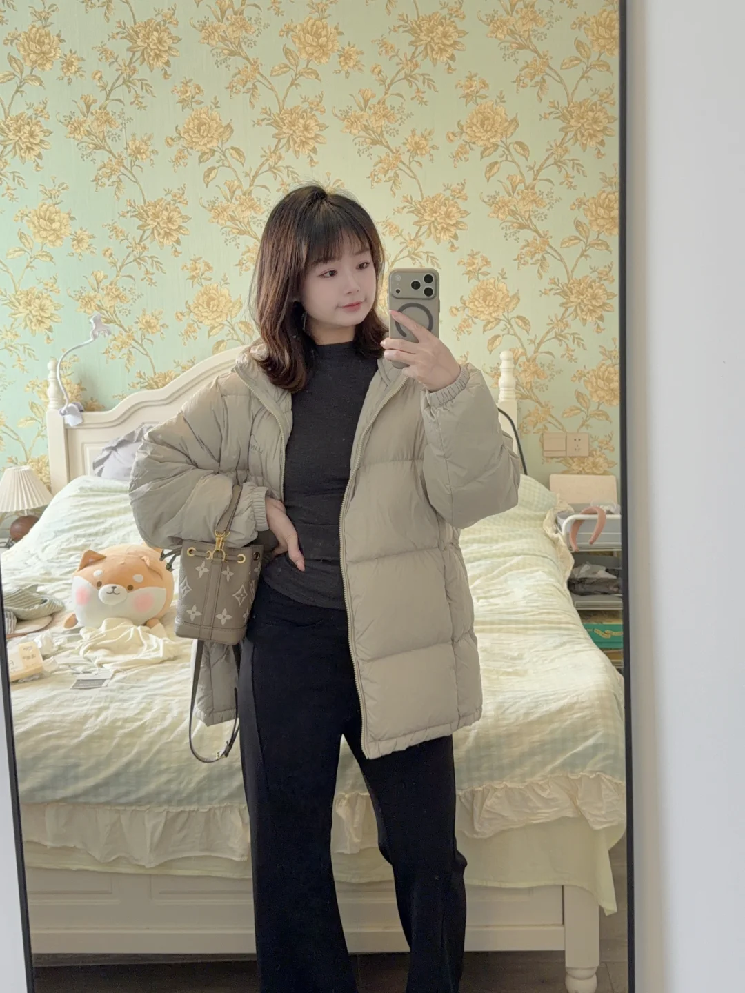 153cm48kg｜糯糯米色羽绒服留吗？