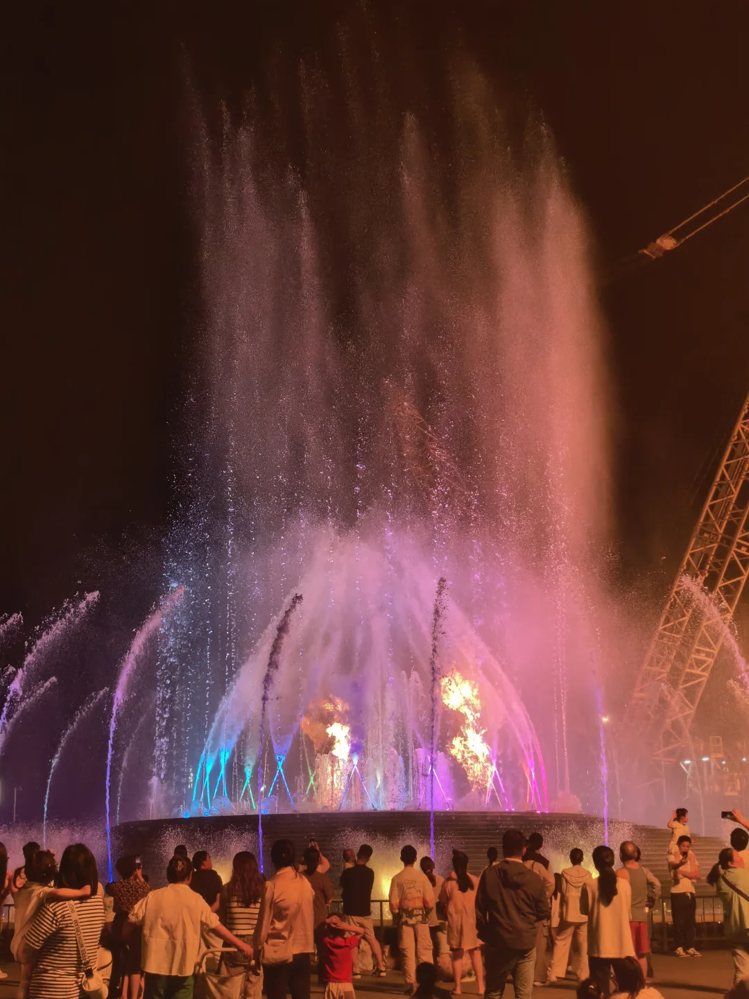 大宁水💦与🔥火音乐🎶喷泉遥遥领先