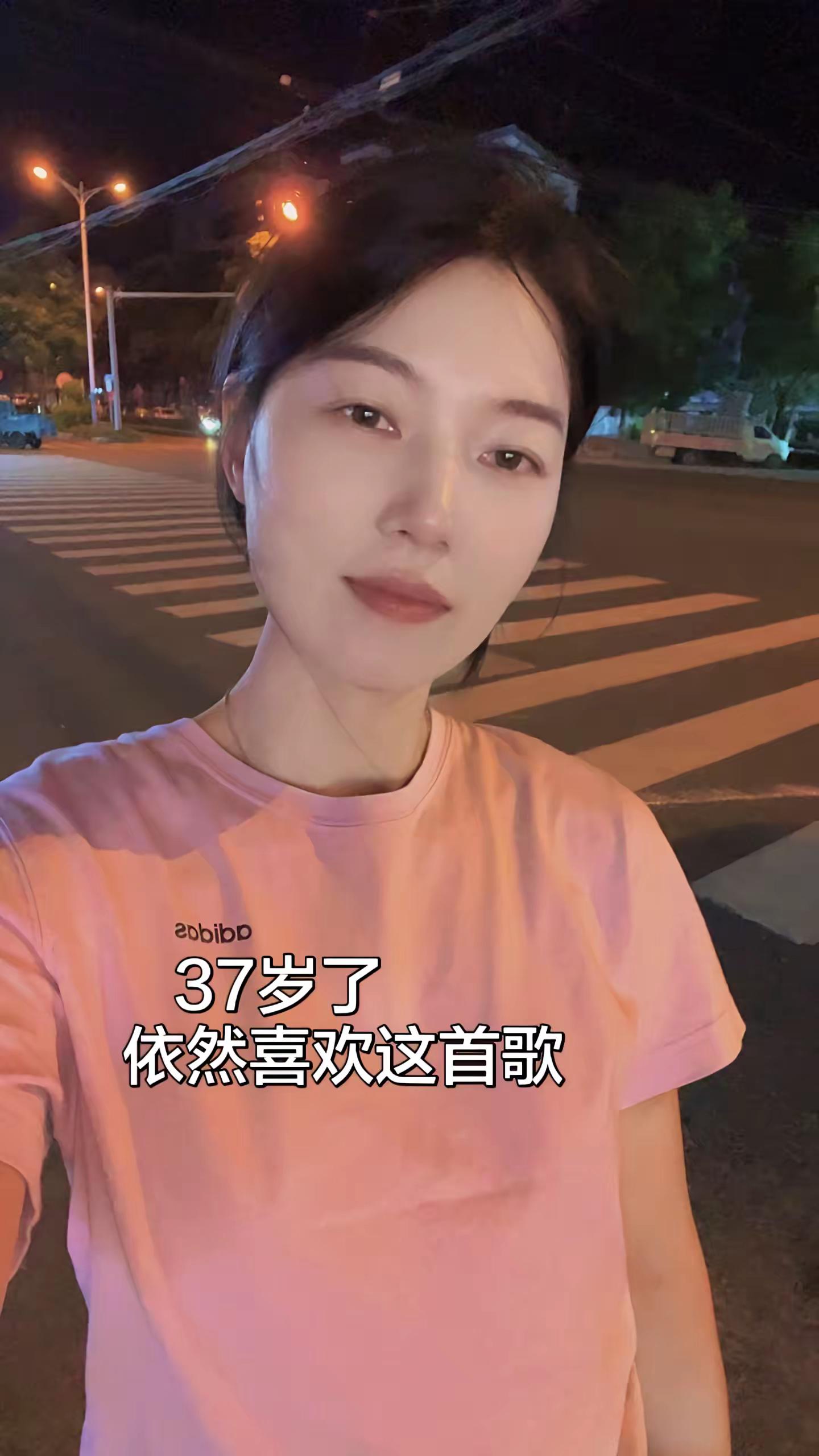 1989年，今年37岁了！她不珍惜就没资格拥有你的爱，谁的青春没有一首任贤齐的歌呢……8090经典怀旧日日任贤齐哭个痛快任贤齐