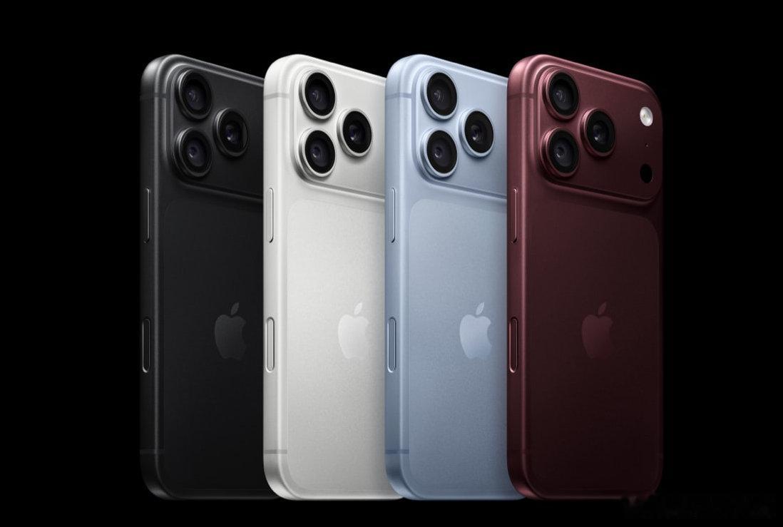 苹果 iPhone 18 Pro 与 iPhone 18 Pro Max 两款机型于昨日正式开售，起售价为 9999 元。京东数据显示，开售 1 小时，全国已有 3 万用户签收 iPhone 18 Pro 系列新机 ​