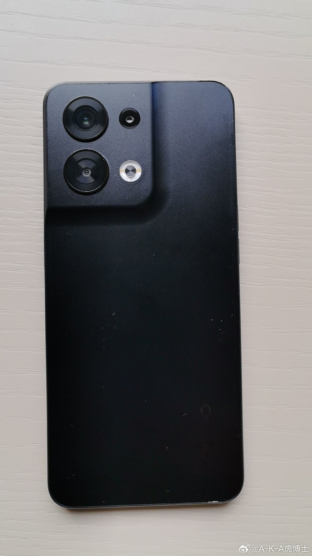感谢OPPO reno 8在青春四年里的独家赞助
恭喜你，成功退休[干杯] ​