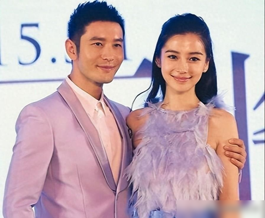 原来黄晓明说的都是真的，他真配不上杨颖。
一直以为黄晓明当年说的配不上，是宠老婆的高情商场面话，现在才发现，那可能是一句被拆台太多次后的大实话。
你看杨颖在跑男里，管你是谁，李晨也好，郑恺也罢，不想跟你一队就直接喊出来，游戏里跟周深、范丞丞更是直接开麦互怼，一点不给你留情面。
她骨子里就是个街