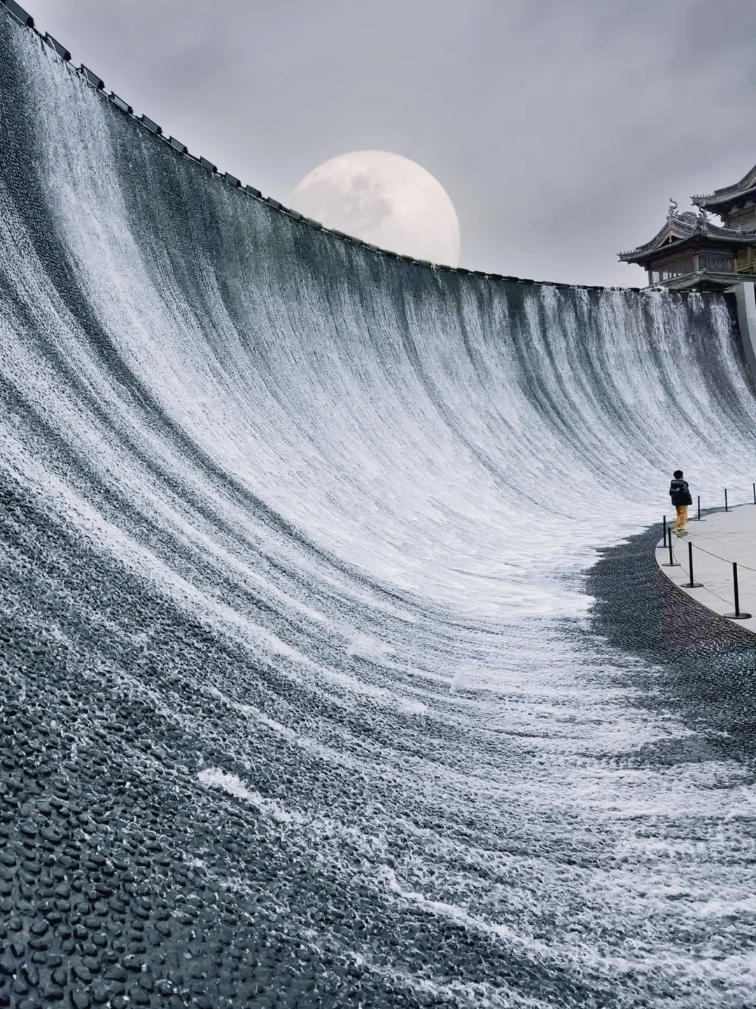 终于，看到了语文课本里的钱塘江观潮点！