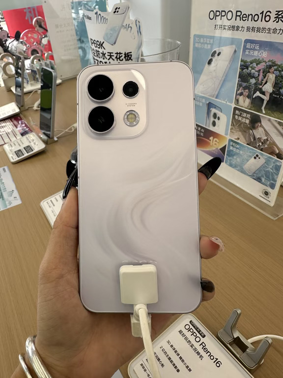 OPPO入职十年，有什么疑惑可以问
坐标南宁同城给大家谋到福利啦~限时店补300叠国补500，最终到手#OPPOReno16 价3499♥ 有意向的宝子滴滴滴我~~~~支持国补，支持分期+国补手机 #国补 #OPPOReno16