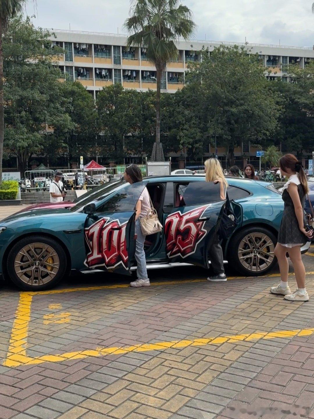 你所羡慕的光芒万丈，背后都有你不曾付出的努力。 #尚界Z7# ​