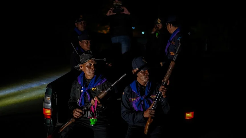 泰柬边境冲突再升级，超十四万平民逃离家园