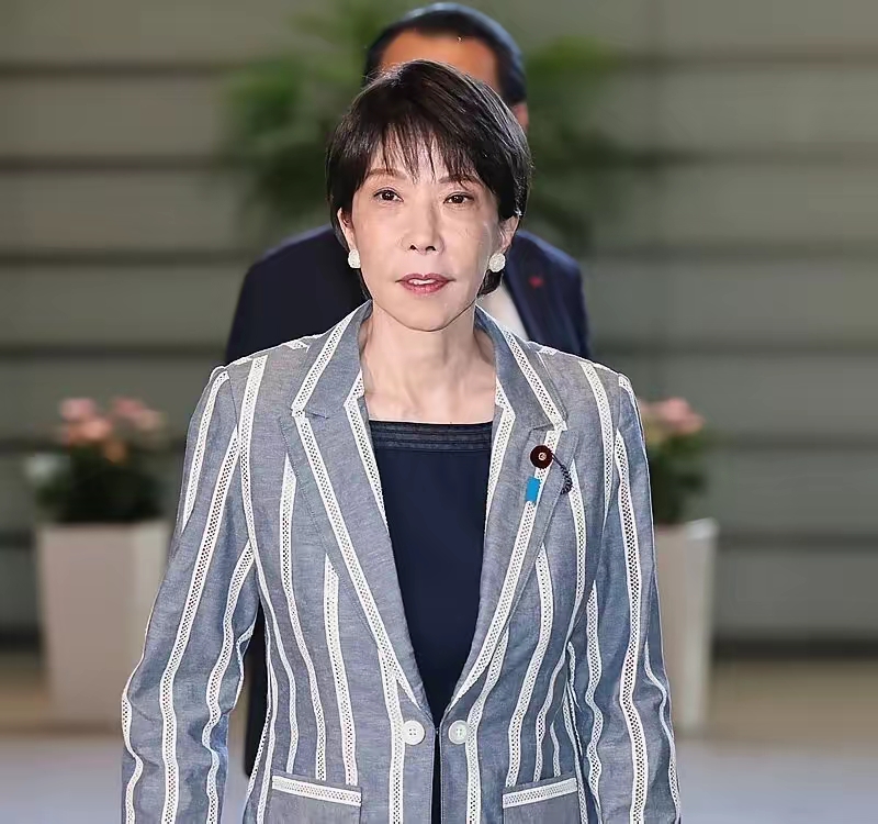 高市早苗内阁全体阁僚辞职，以退为进？
 
信息来源：央视、中新网等官方媒体 
 
事件概况
 
当地时间9月17日上午，日本召开临时内阁会议，高市早苗内阁全体阁僚提交辞呈，为内阁改组铺路；新内阁预计在当日晚间正式成立 。
 
- 这是高市早苗自2025年10月上台之后，第一次内阁改组 。
- 16日